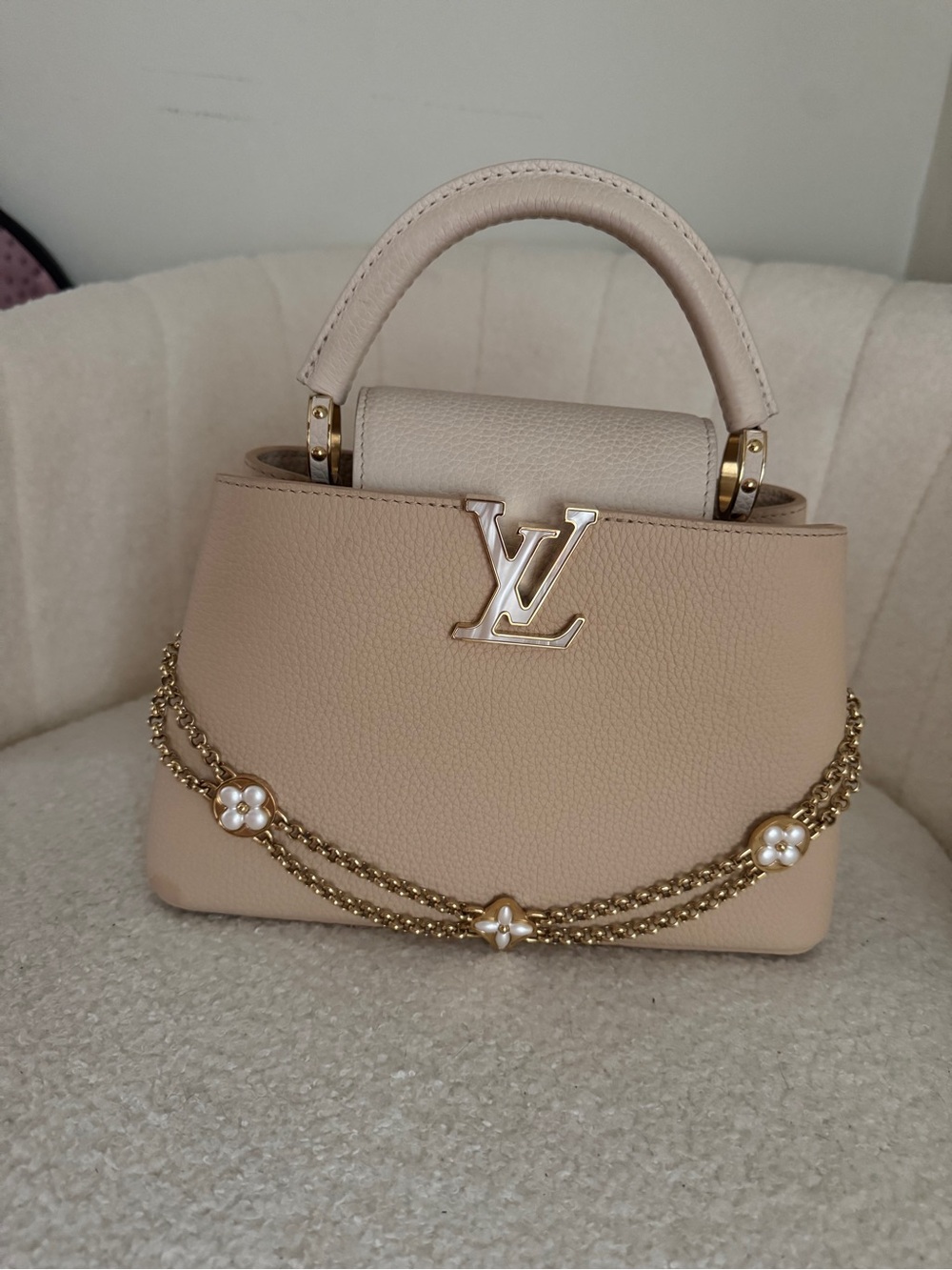 Louis Vuitton Capucines BB Quartz Taurillon
Leather Mother of Pearl Chain